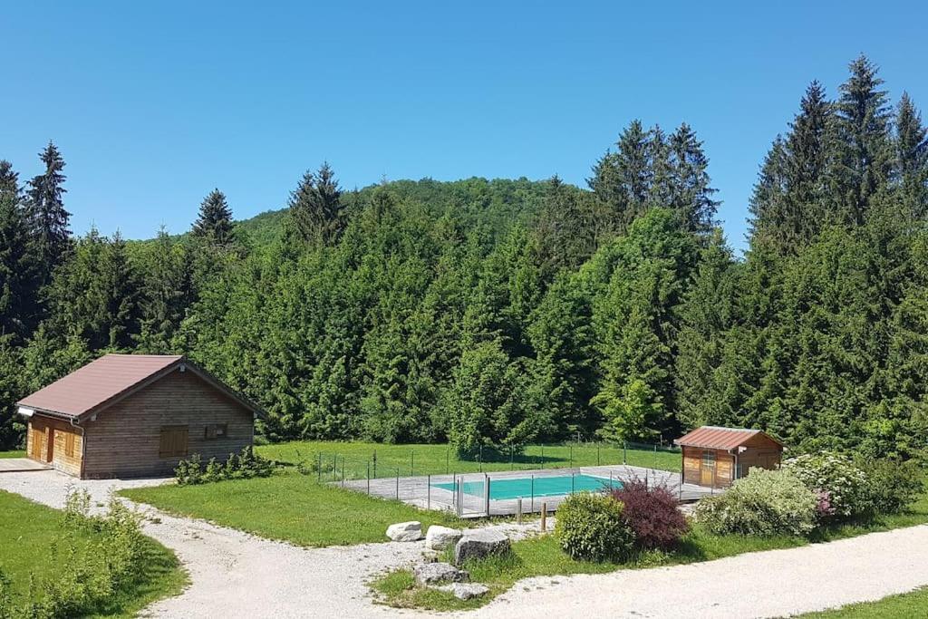 Gite Jura Mina Chalet Au Milieu De La Nature Villa Ney Exterior photo